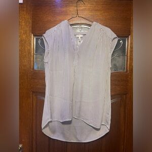 Cute, causal top